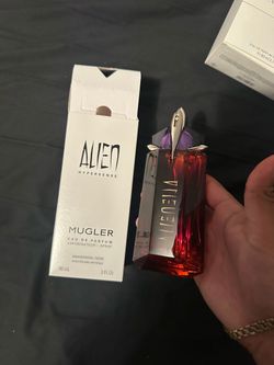 Alien  mujer