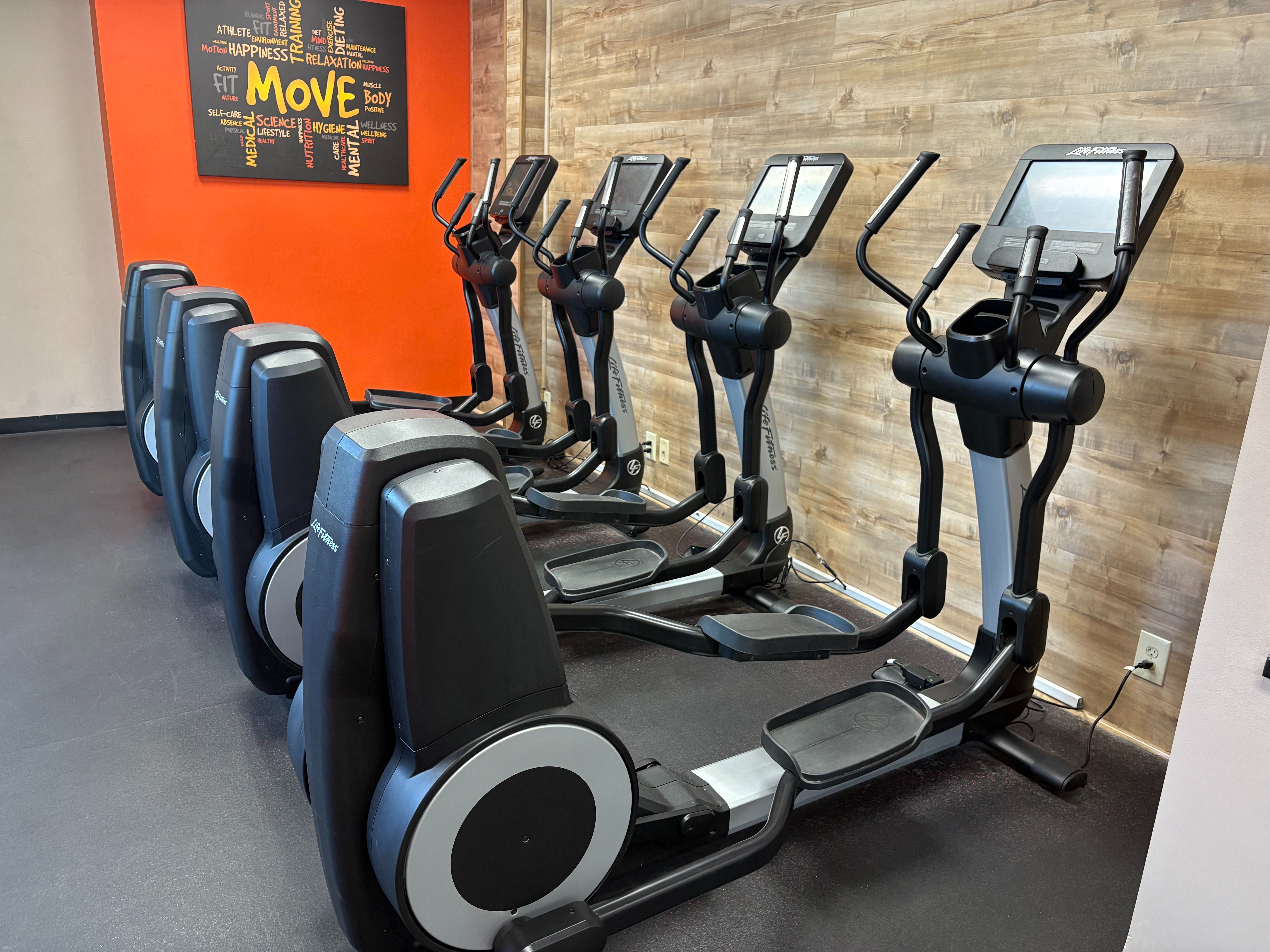 Life Fitness Elliptical SE3HD