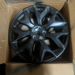Rim Size 22" Tesla