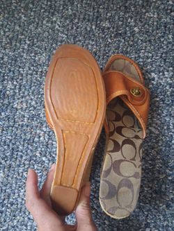 Size 7 1/2 women’s real authentic coach shoes says right inside made in Spain