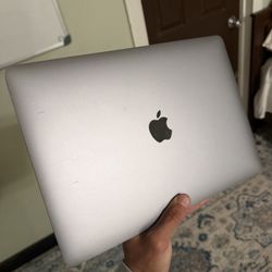 MacBook Pro 13” (2020) – Quad-Core i5, 8GB, Fast & Clean — Ready to Use!