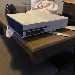 Xbox One With Pro Control