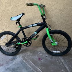 Bicicleta Niño  Llanta 18  Surge  Raceteam Next