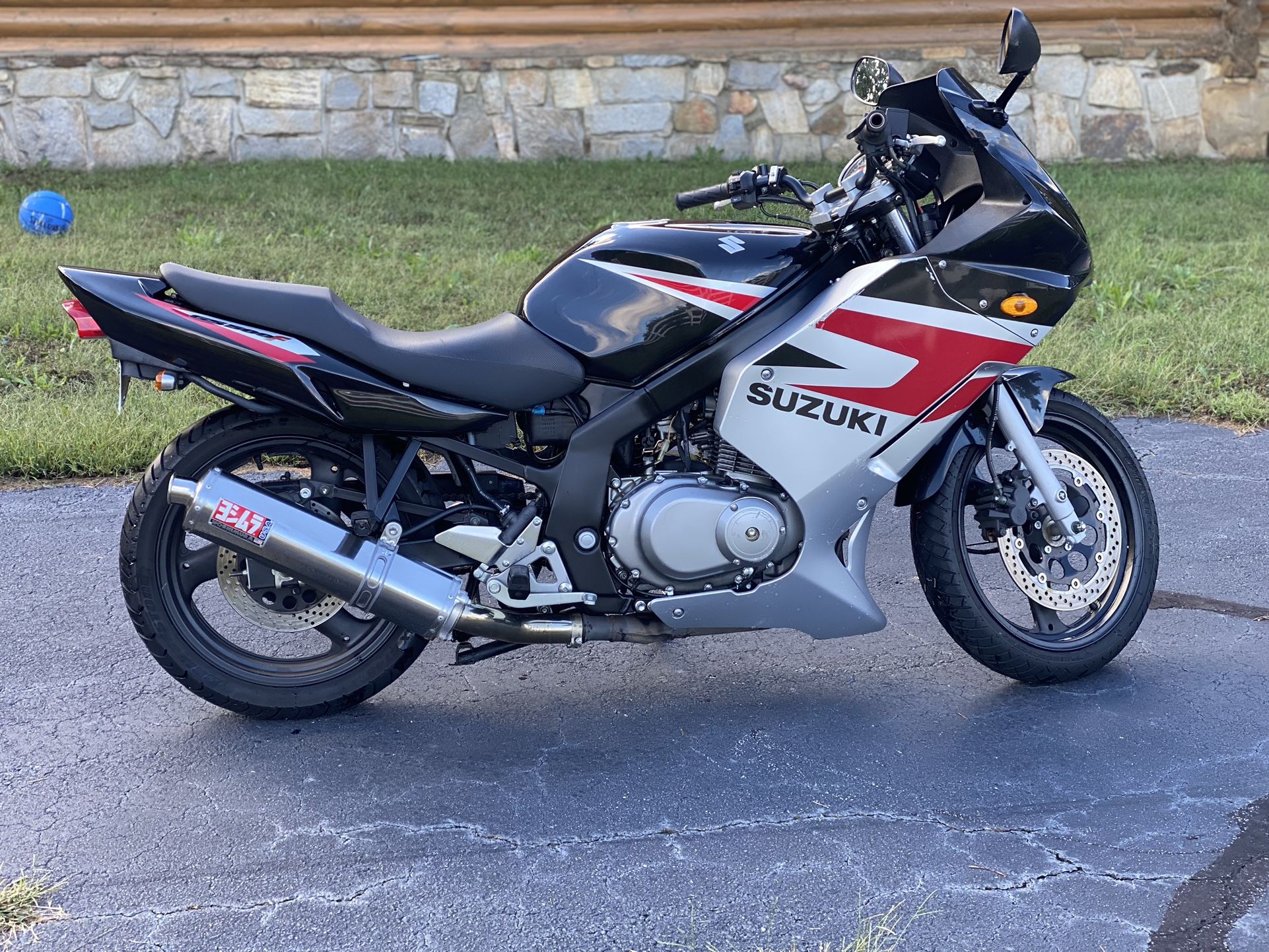 2005 Suzuki GS 509
