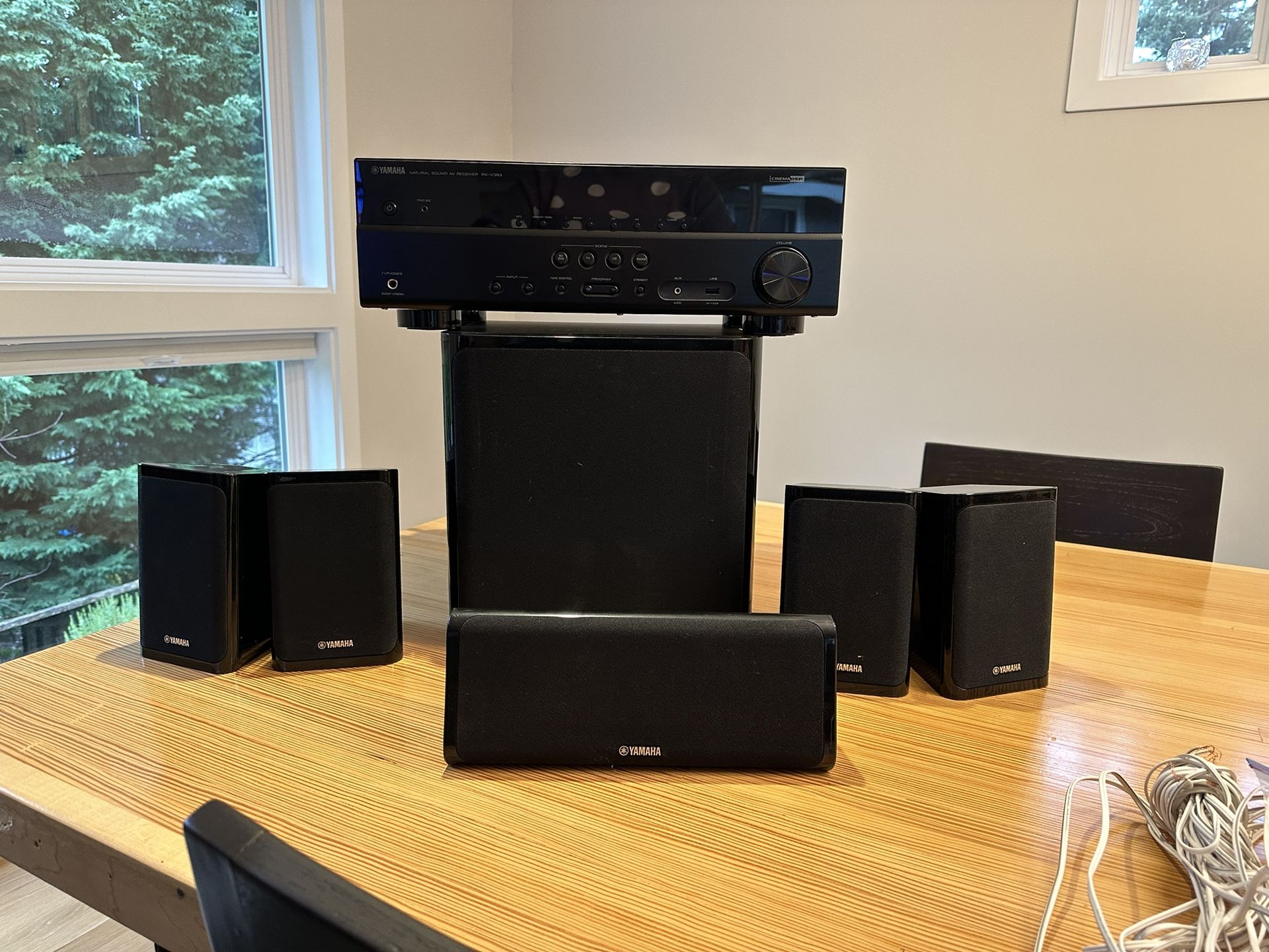 Yamaha Surround Sound Speakers And Reciever for Sale in Bellevue, WA OfferUp