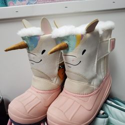 New Snow Boots Size 11