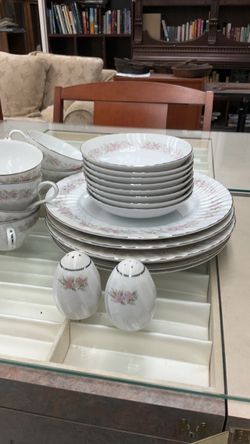 Fine china set