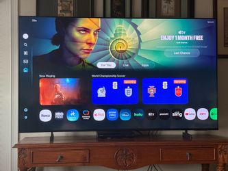 2026 65” Samsung UHD7900 with Remote