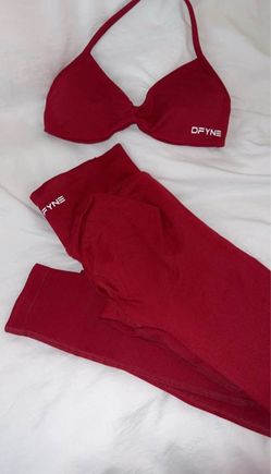 Women’s Athletic Dfyne set in size Small