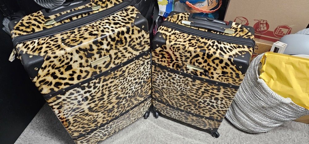 Vince Camuto Leopard Luggage Set