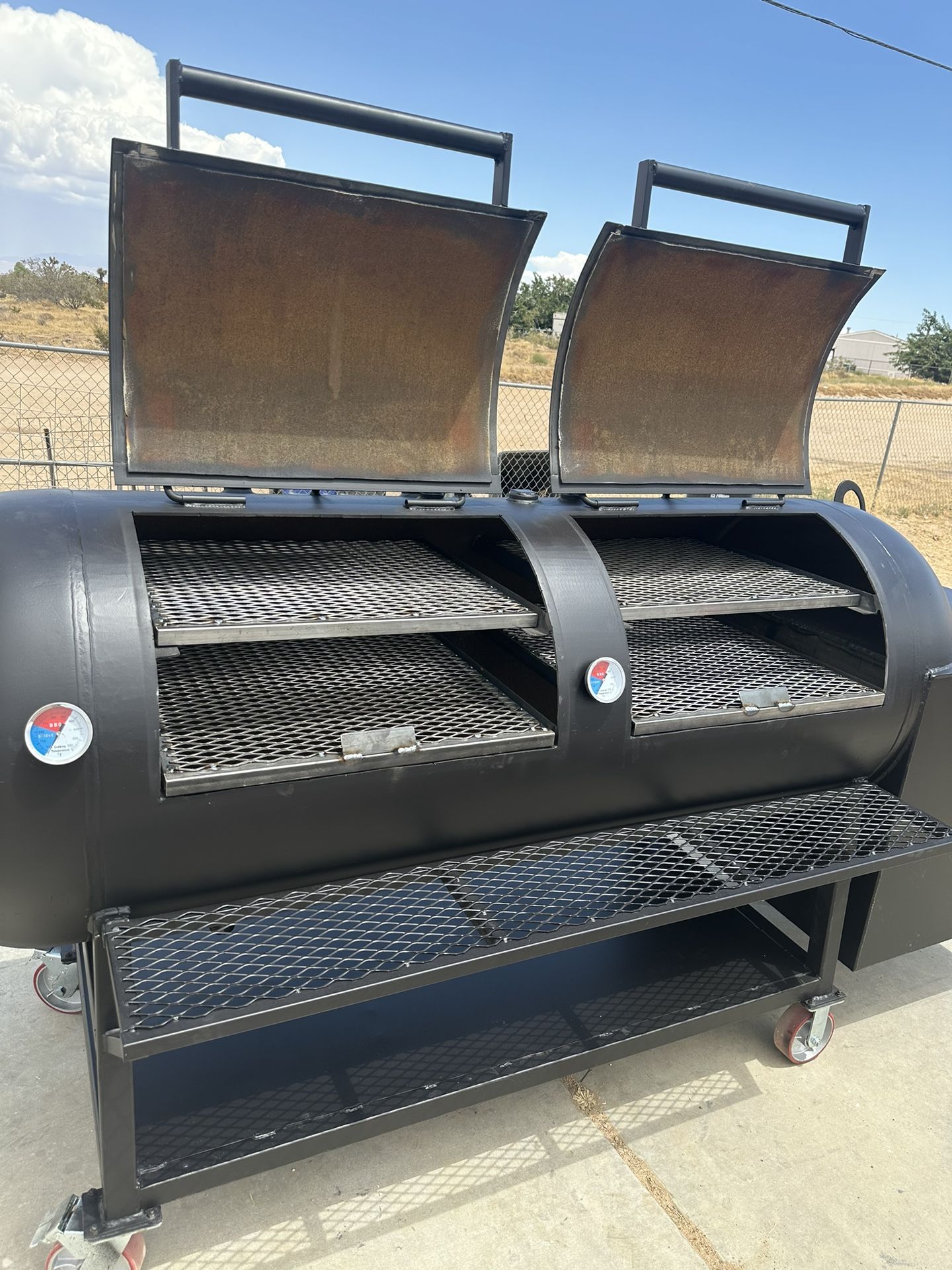 250 Gallon Offset smoker