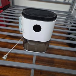 Dehumidifier 