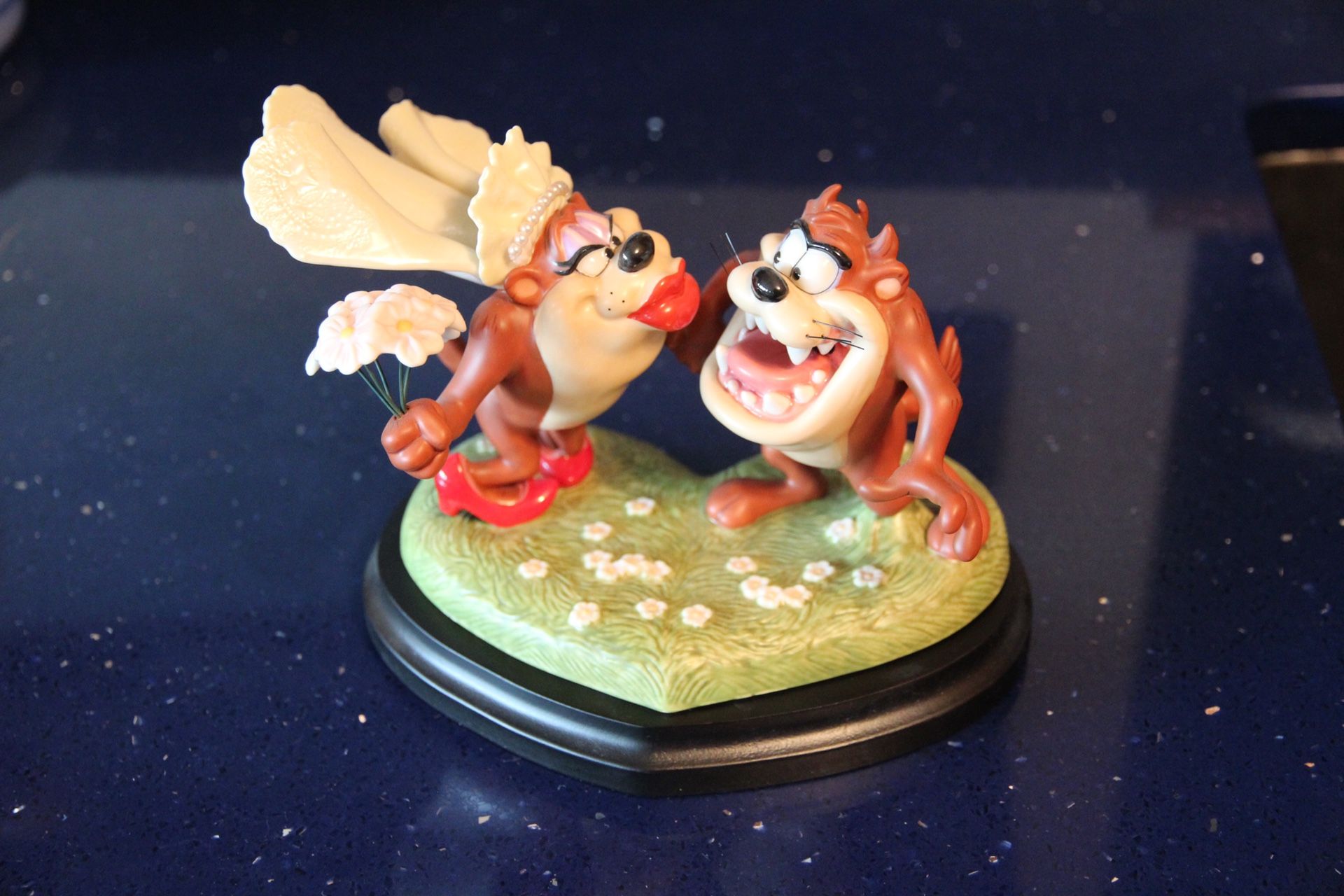 Goebel Taz “ I do?” Figurine