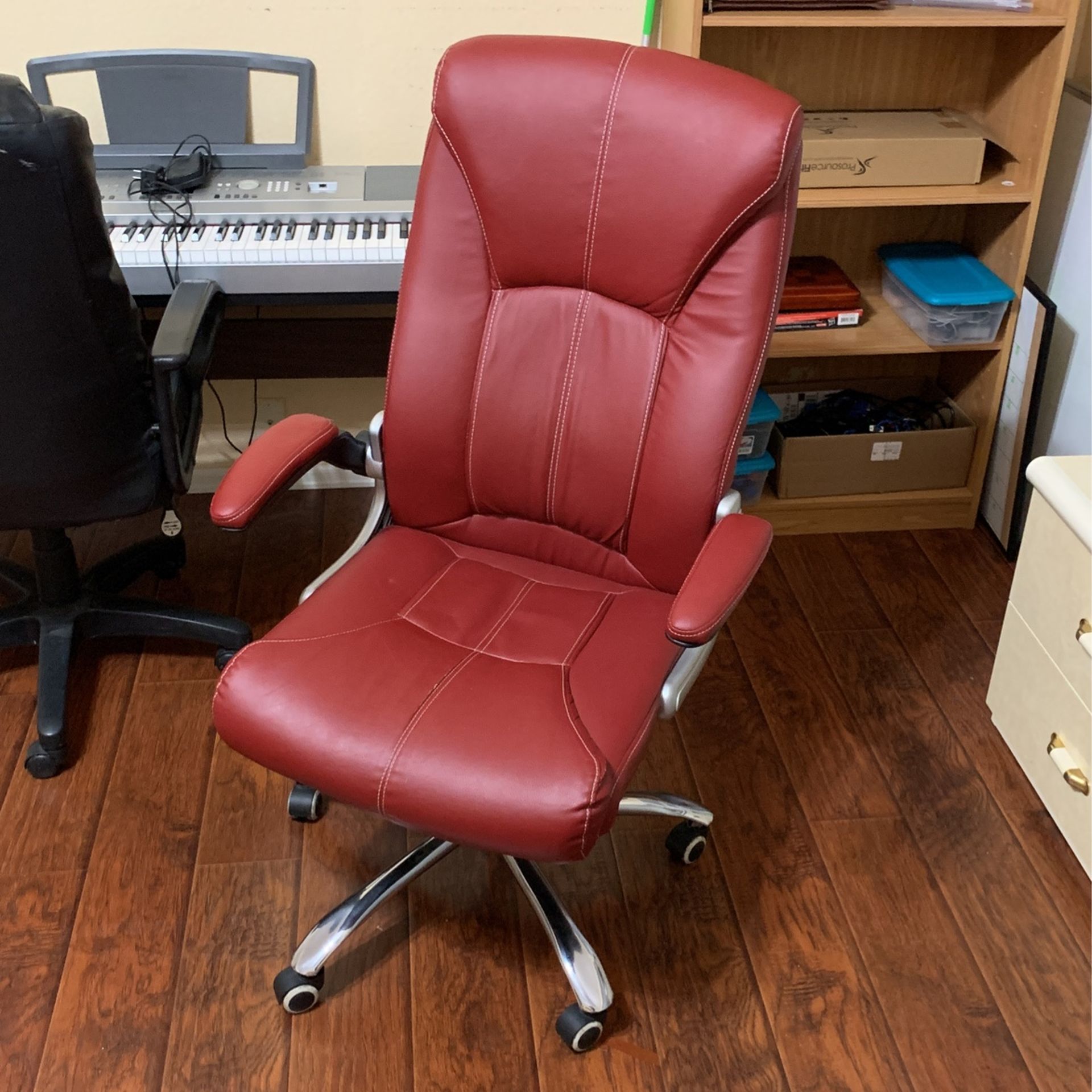 Red Leather Chair for Sale in San Antonio, TX OfferUp
