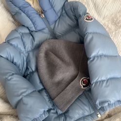 Moncler Coat / Hat