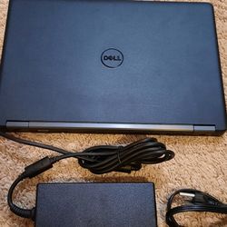 DELL Laptop 