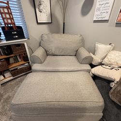 Oversized Chair & Ottoman – Neutral Linen Fabric (Ashley Furniture)