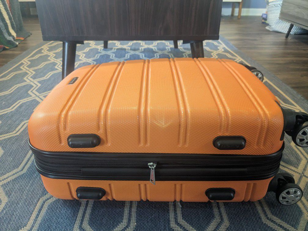 20 Inch Rolling Luggage Bag