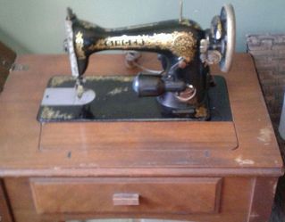 Singer sewing machine