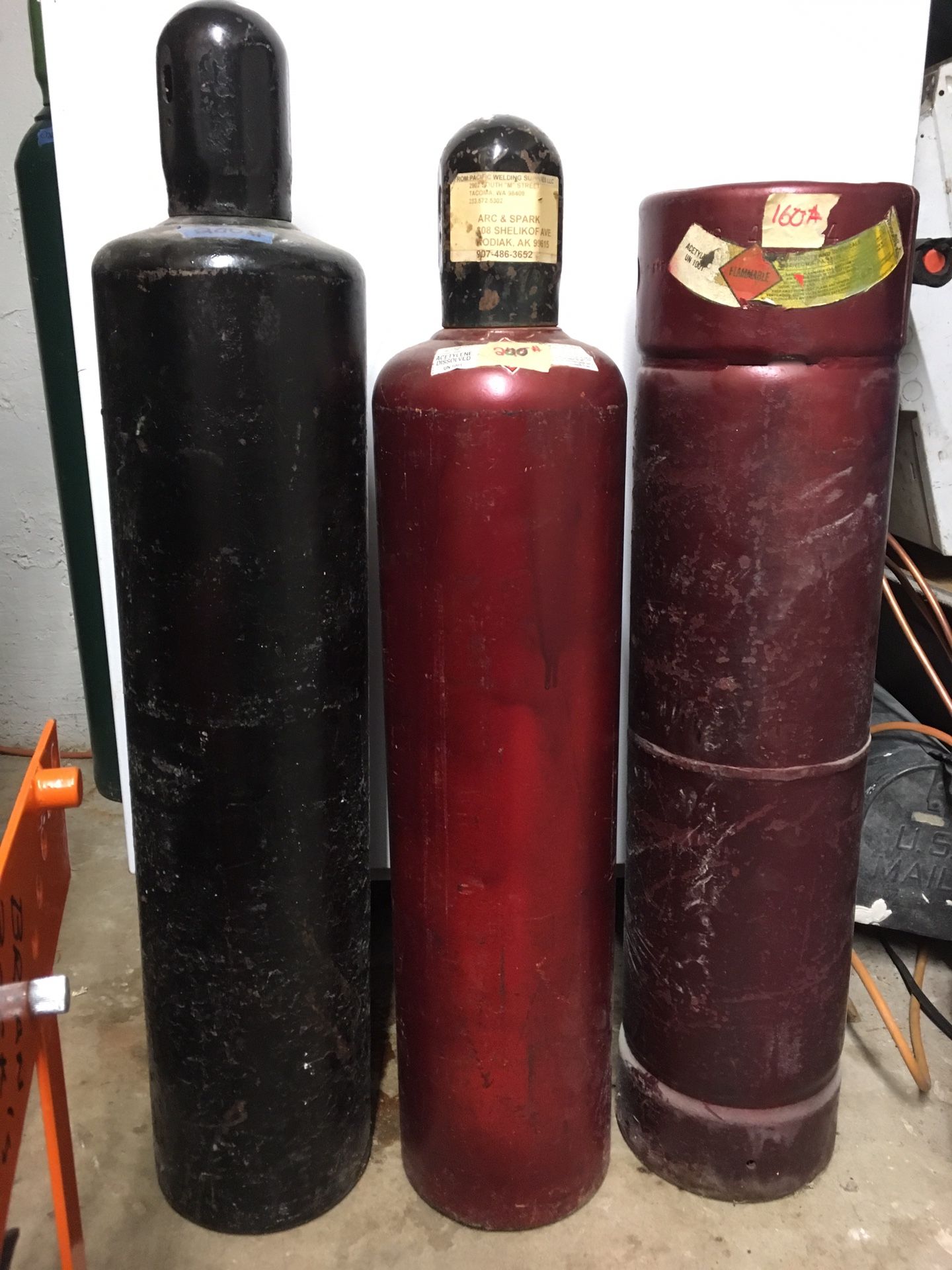 Welding Acetylene tanks 125 each for Sale in Everett, WA OfferUp