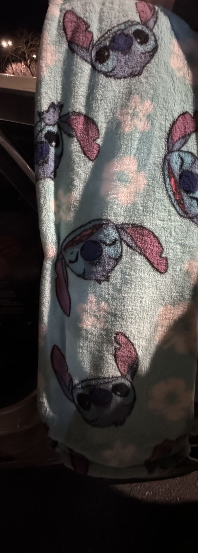 STITCH FAUX BLANKET