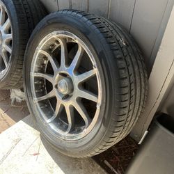 Rines Y Llantas 275/45/20.   5 Virlos 
