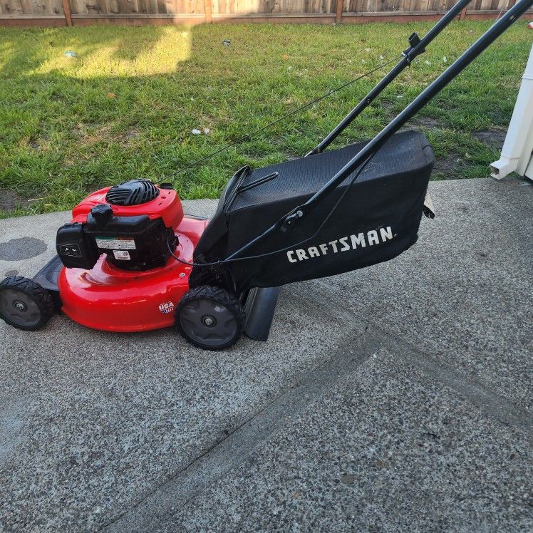 Craftsman M110 140cc Lawn Mower for Sale in San Lorenzo, CA OfferUp