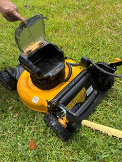 DEWALT Cordless Push Lawn Mower