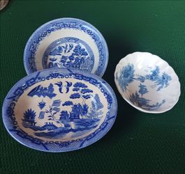 Vintage Japan China England Bowls 3 PC Set Beautiful!