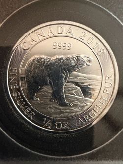 1/2 oz .9999 polar bear