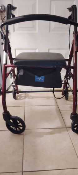 Medline foldable lightweight walker rolater with seat
