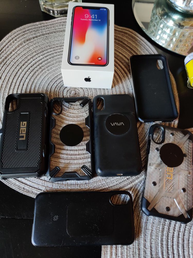 iPhone x and xs accessories apple battery case