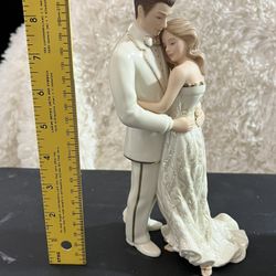 Bride/Groom Figurine