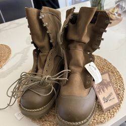 Boots - Danners 