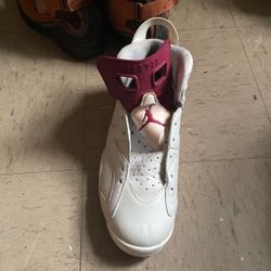 Like New Just Need Laces