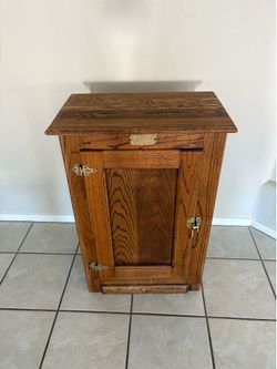 White Clad Oak Ice Box