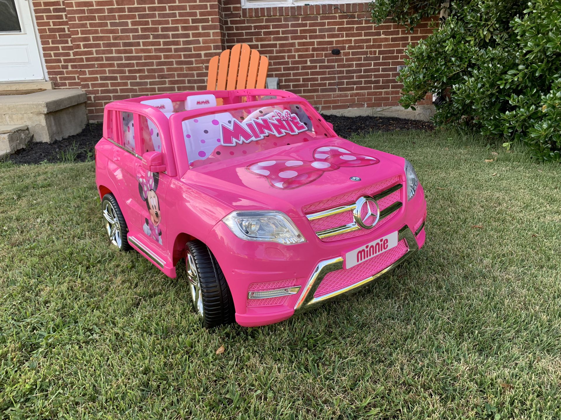 Minnie Mouse Mercedes Ride On