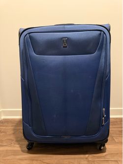 Travelpro Expandable Suitcase- Checked 29 inches