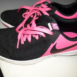 Nike Shoes New