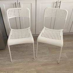 IKEA set Of Two Desk Chairs / Dining Chairs 