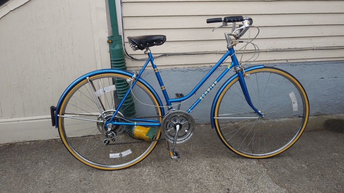 1980 Schwinn Suburban -10 speed bike