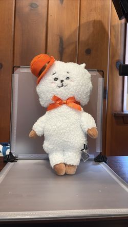 NWT BK7552 14” BT21 RJ standing plush doll dressed in a signature orange hat and bow tie.
