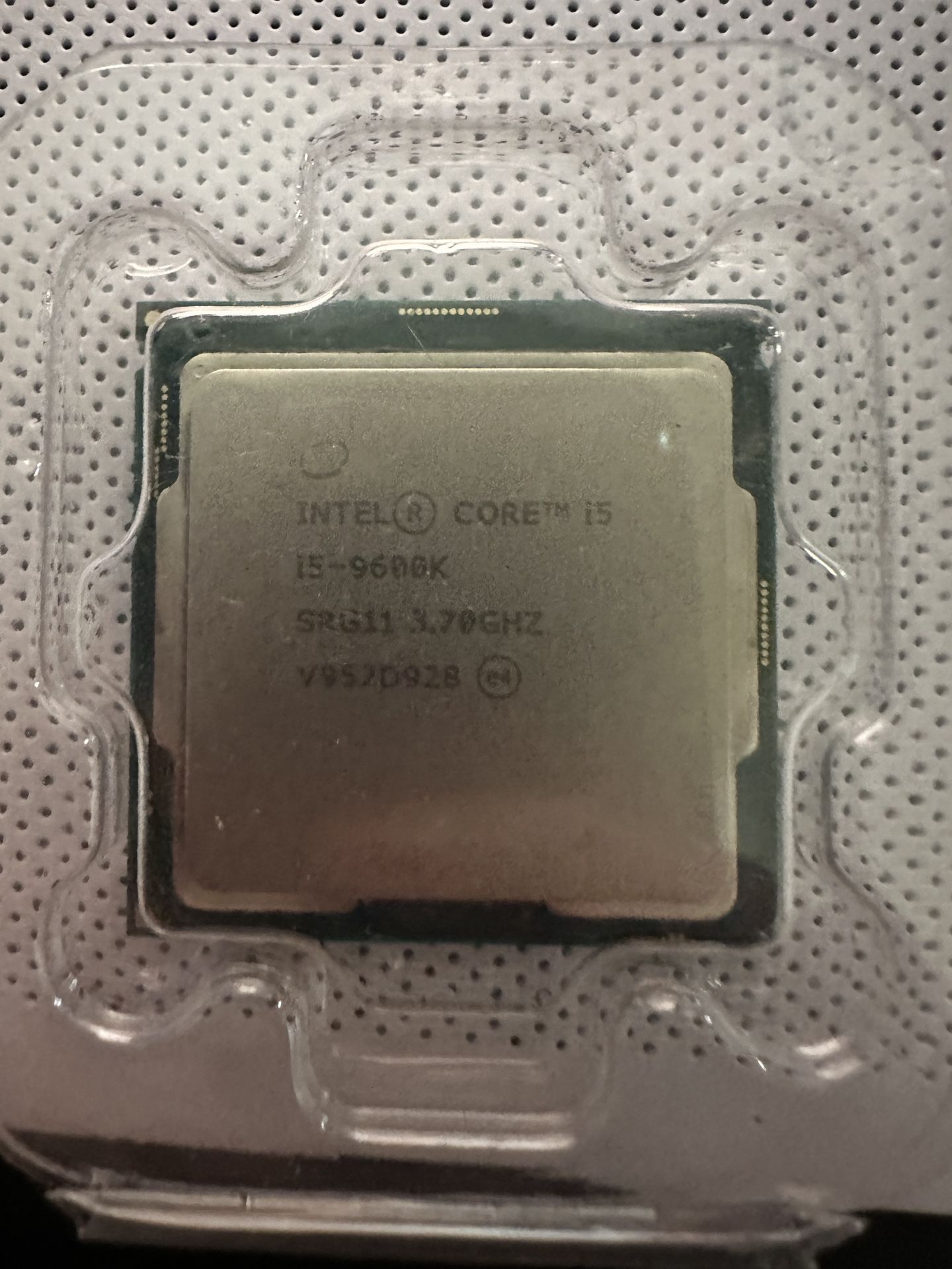 Intel i5-9600k Processor