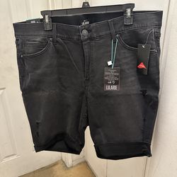 New Women Shorts Size 38 (18/19w)