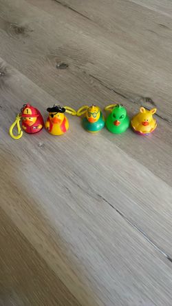 Vintage Rubber Duckies With Key Clips Total Of 5
