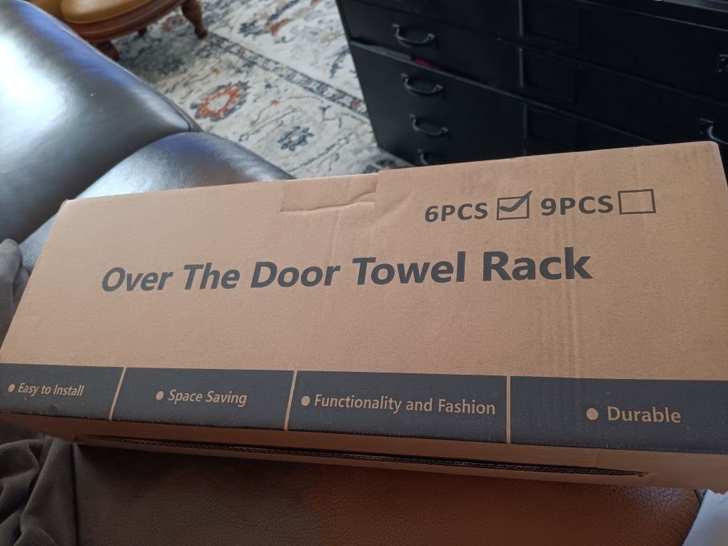 $10 NIB. Over the door Towel Rack. Black. 