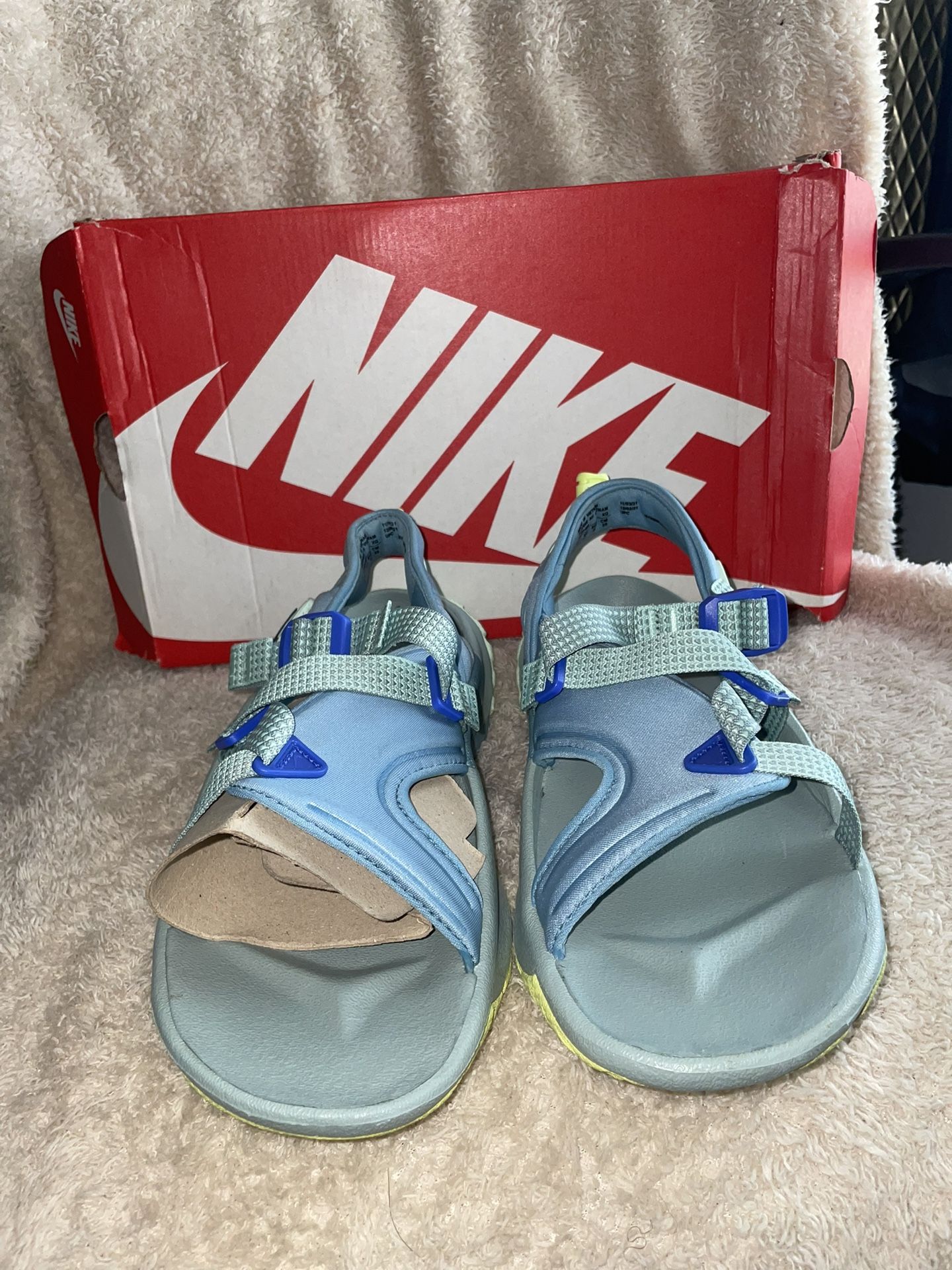 Women’s Nike Oneonta Sandal NA 