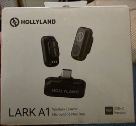 HOLLYLAND - LARK A1 Mini Duo 2-Person Wireless Microphone System with USB-C Connector - Black