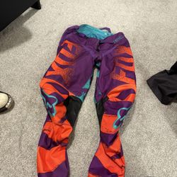 Fox 180 Women’s Size 3/4 Motocross Pants 