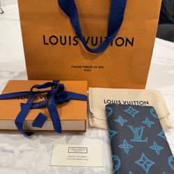 NEW!!! Brand New Louis Vuitton Pocket Organizer In a  Gift Box And Gift Bag $495